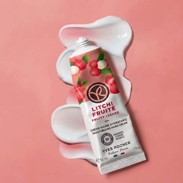 Cremă pentru mâini Litchi fructat de la Yves Rocher